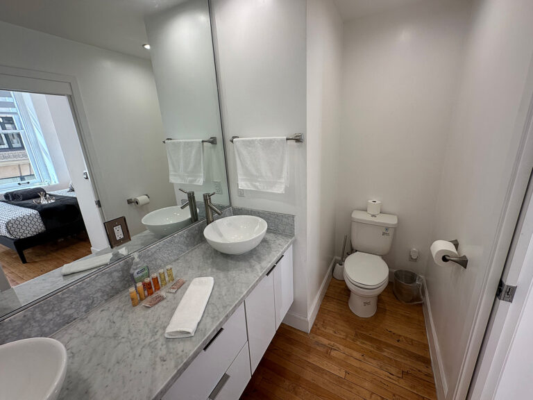 2-bedroom-hwh-suite-bathroom-with-mirror