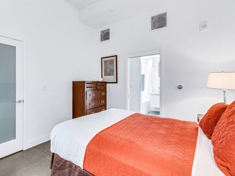 hwh-la-modern-2-bedroom-suites