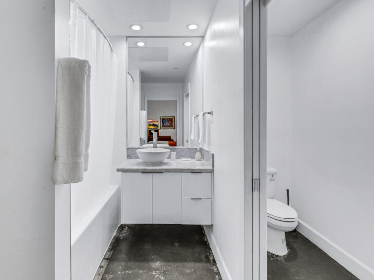 hwh-modern-2-bedroom-suite-with-1-bathroom