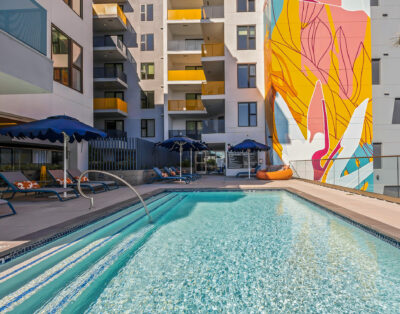 East Hollywood Apartments with Swimming pool