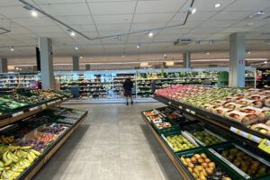 antwerp-city-centre-grocery-store-300x200